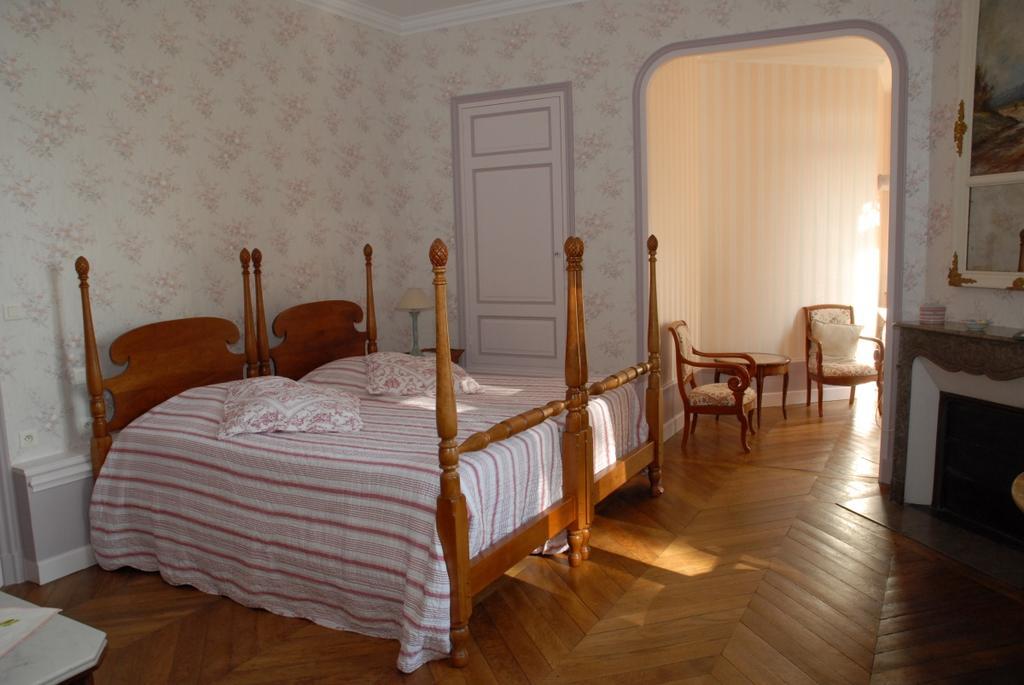 Chambres Au Chateau - Le Clos Des Tourelles Sennecey-le-Grand Exterior photo