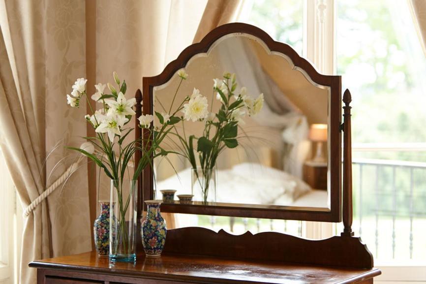 Chambres Au Chateau - Le Clos Des Tourelles Sennecey-le-Grand Room photo